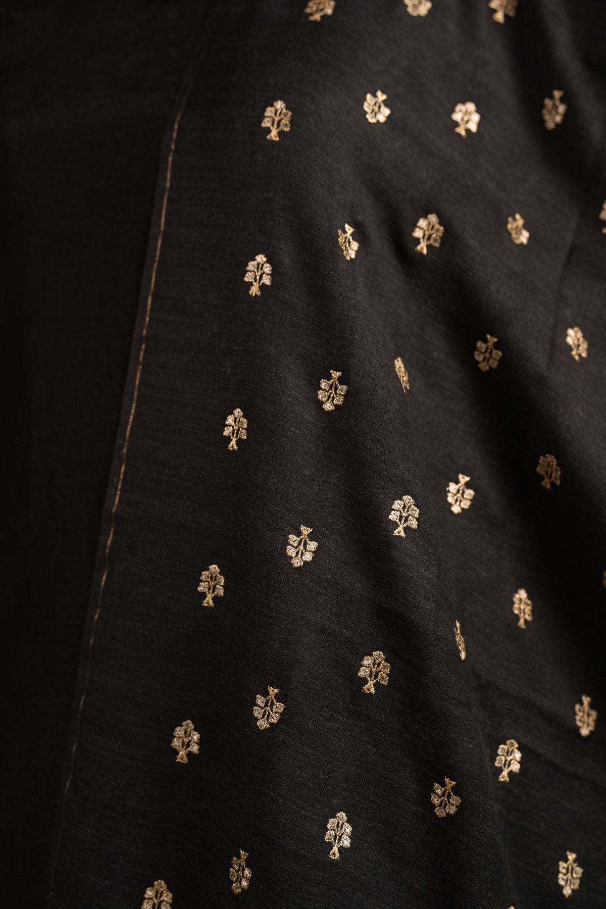 Zari Buti Embroidered Stole