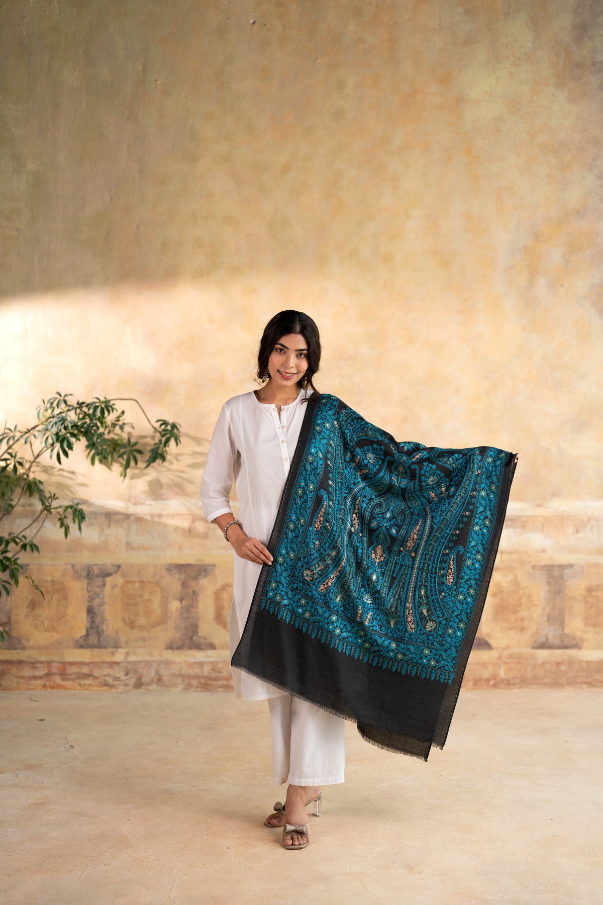 Paisley Lattice Embroidered Stole