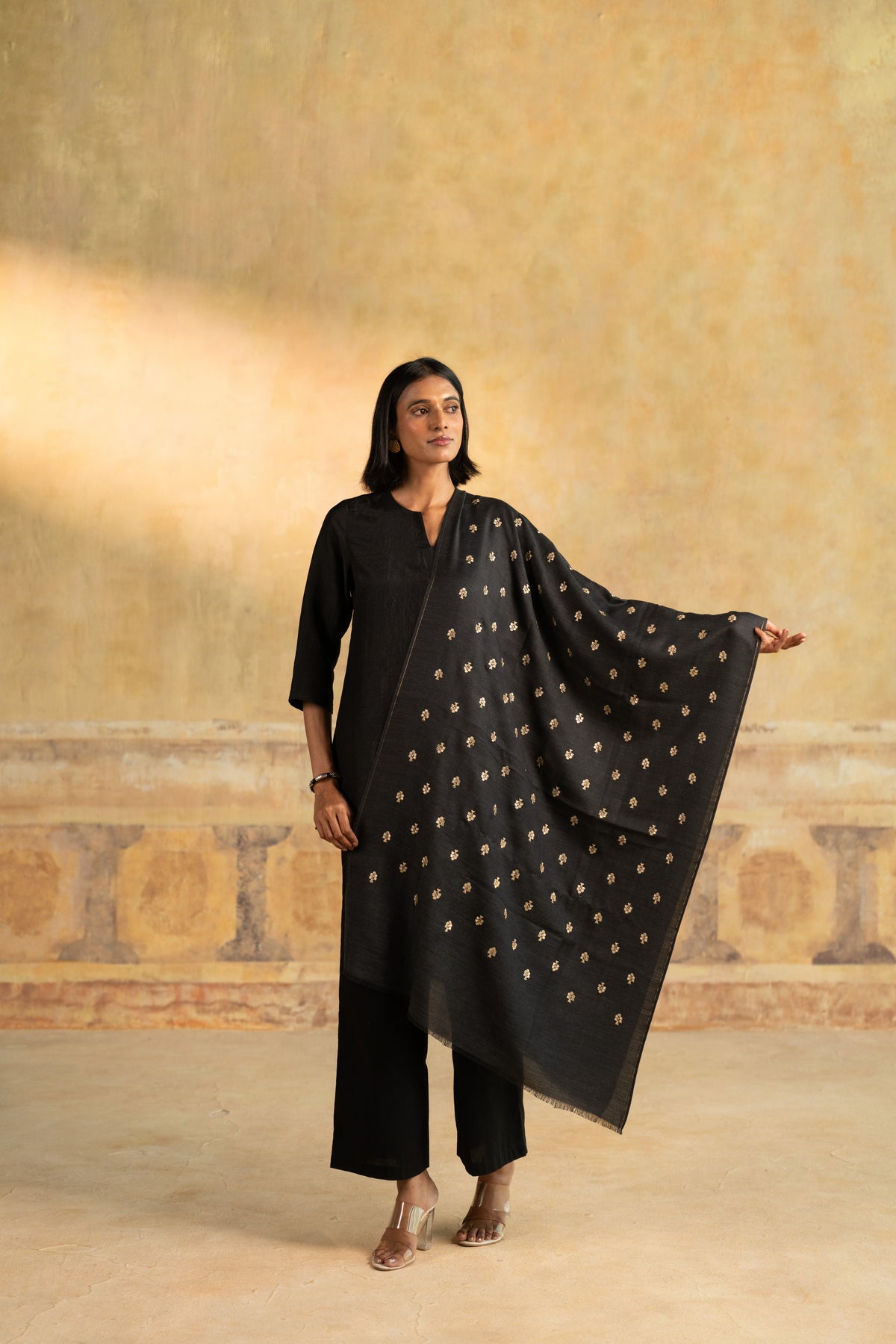 Zari Buti Embroidered Stole