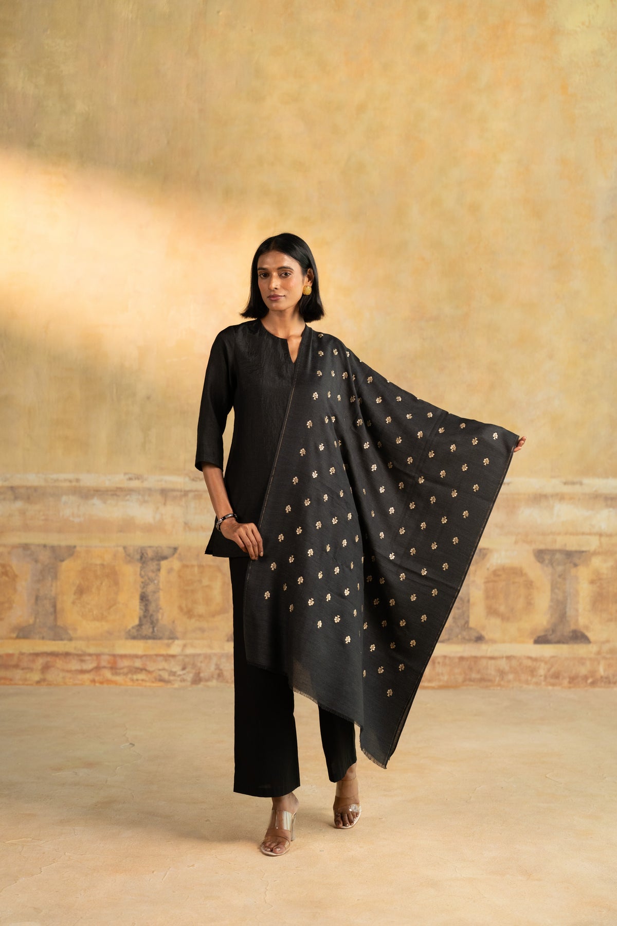 Zari Buti Embroidered Stole