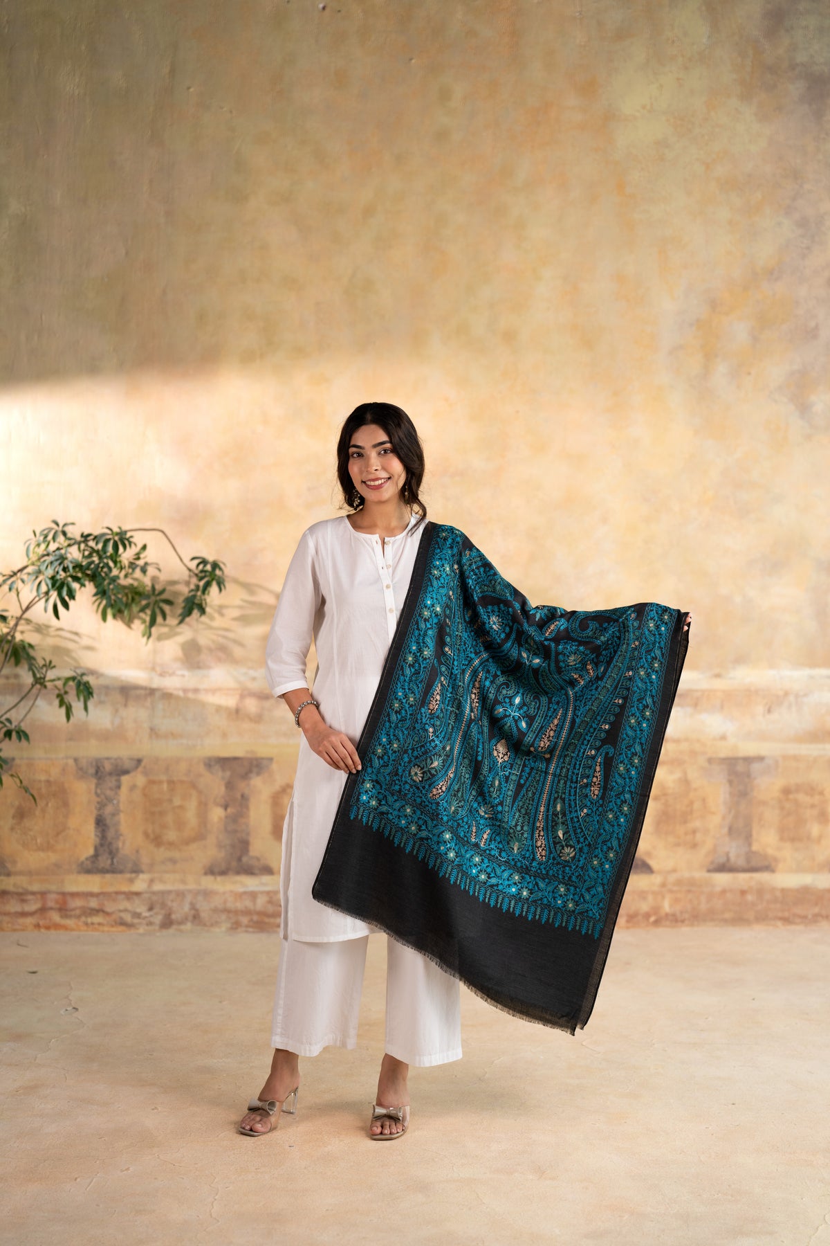 Paisley Lattice Embroidered Stole