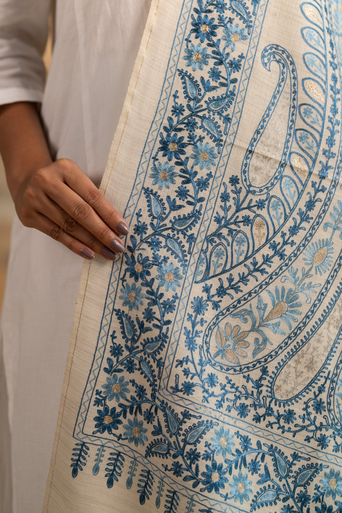 Paisley Lattice Embroidered Stole