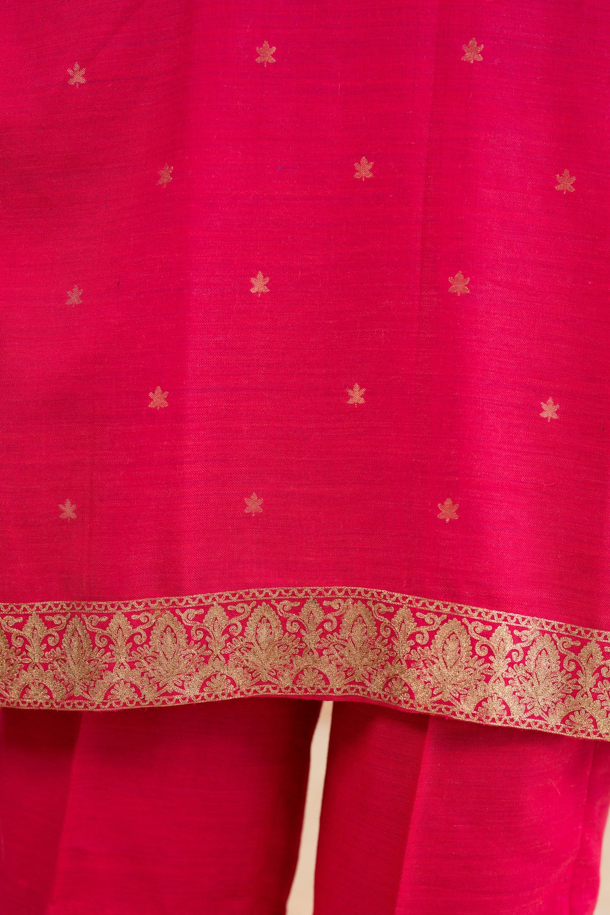 Zari Neckline Embroidered Suit