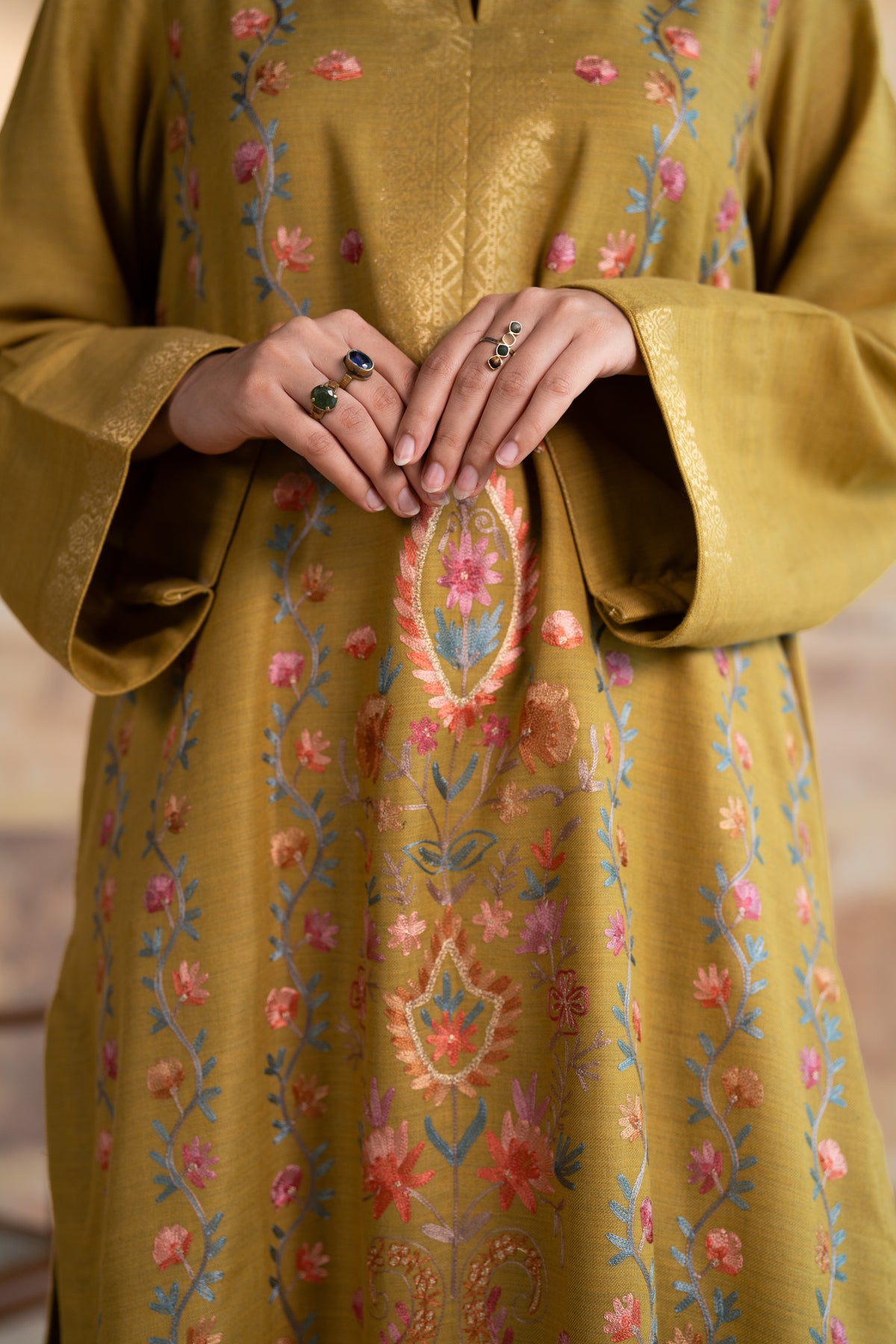 Kashmiri Lining Embroided Suit